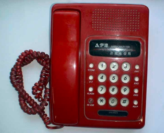 但时代发展很快,到了20世纪90年代初期,这种电话就开始大规模进入